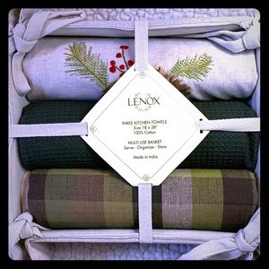 Lenox kitchen towels with basket
